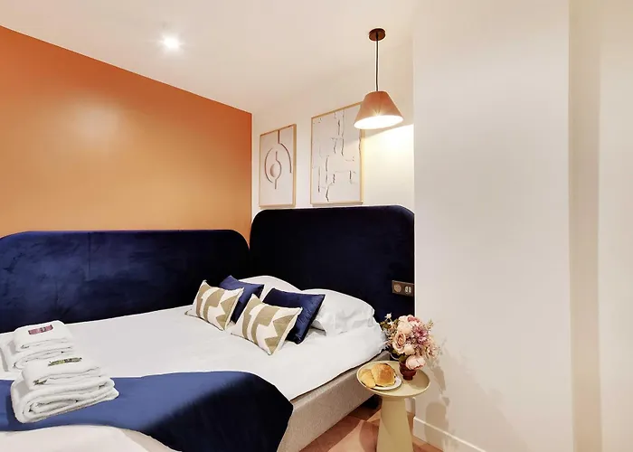 Pelican - Louvre Paris